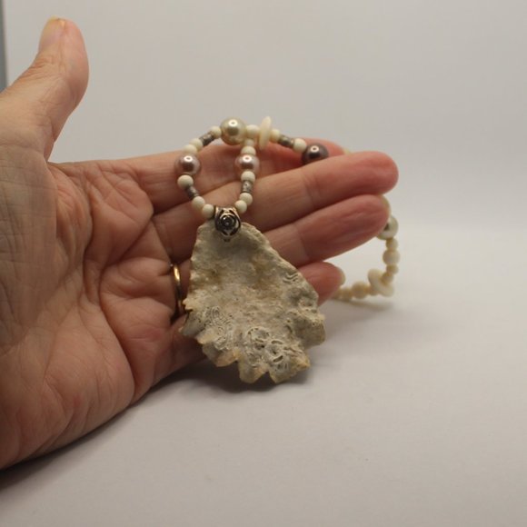 Shell and Bone Handmade Necklace - Picture 5 of 5